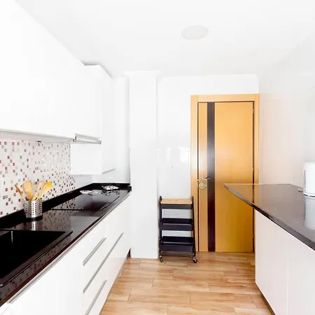 Carmen Center Suitemalaga * مالقة